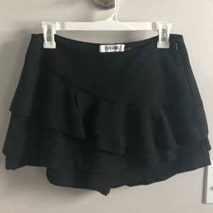 Ruffle skort
